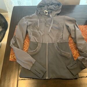 Lululemon Dance Studio Jacket Women Gray Reversible Full Zip Hooded, size 6,NWOT